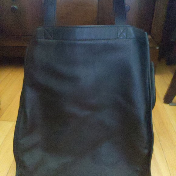 Balenciaga - Picture 6 of 6